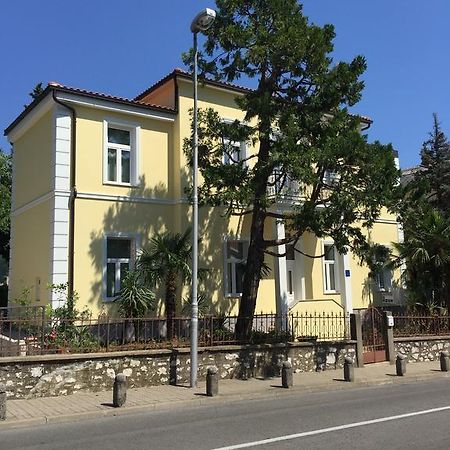 Villa Ana Crikvenica Exterior foto