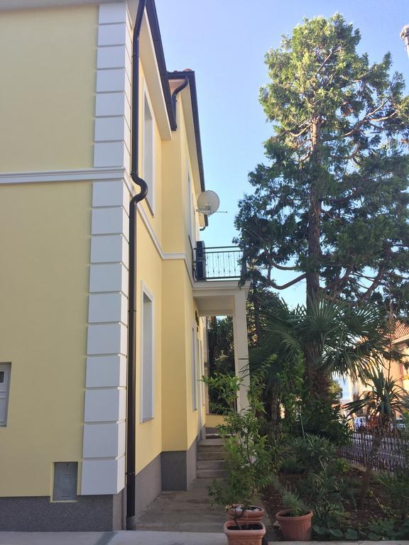 Villa Ana Crikvenica Exterior foto